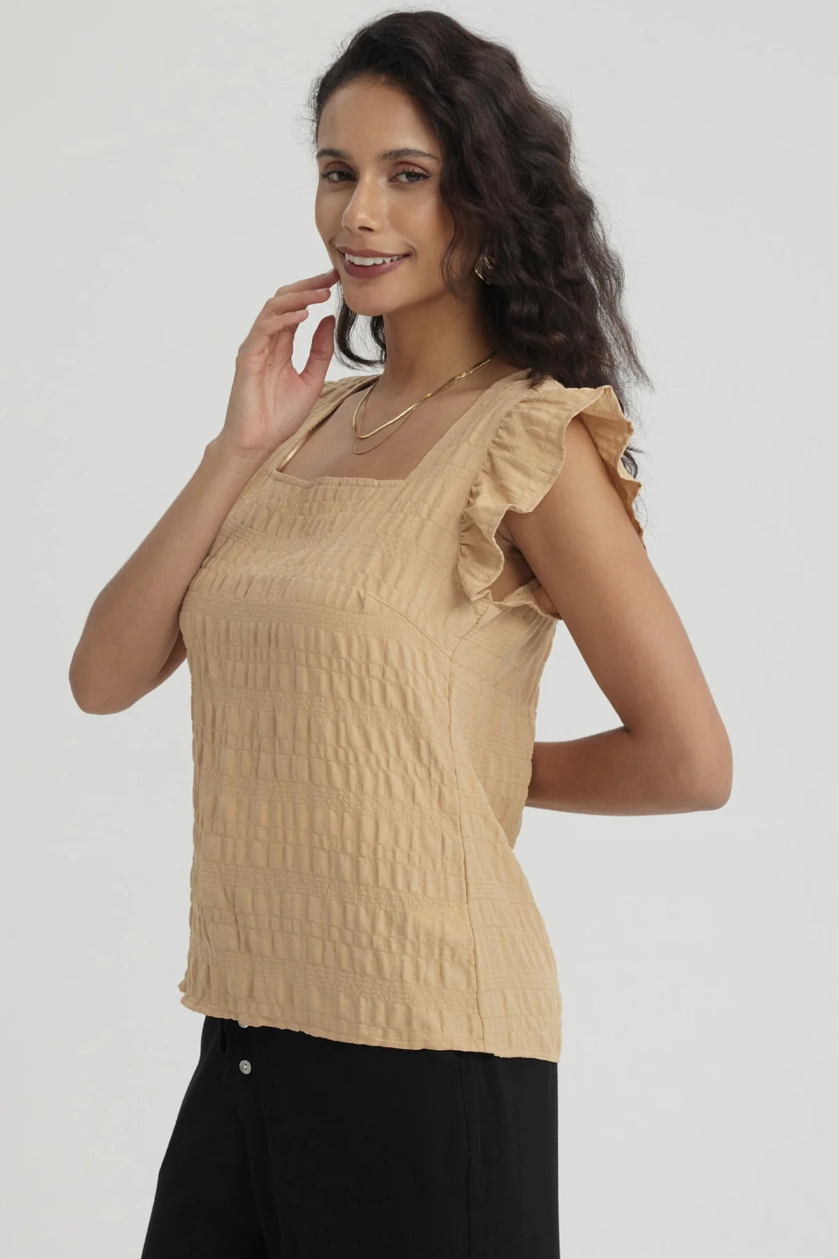 Blusa Mujer Manga Con Vuelos Camel - Image 2