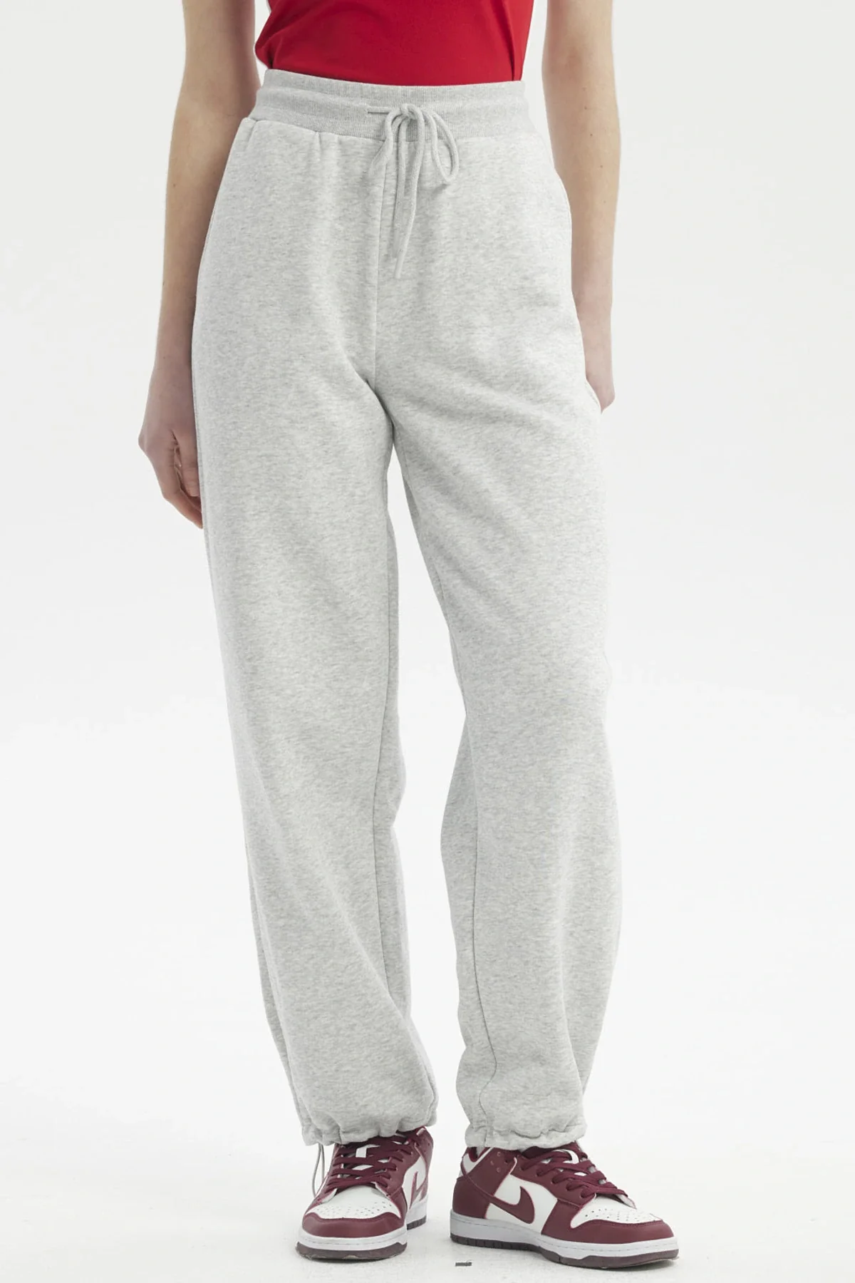 Pantalón Buzo Mujer Pitillo Gris Melange Claro