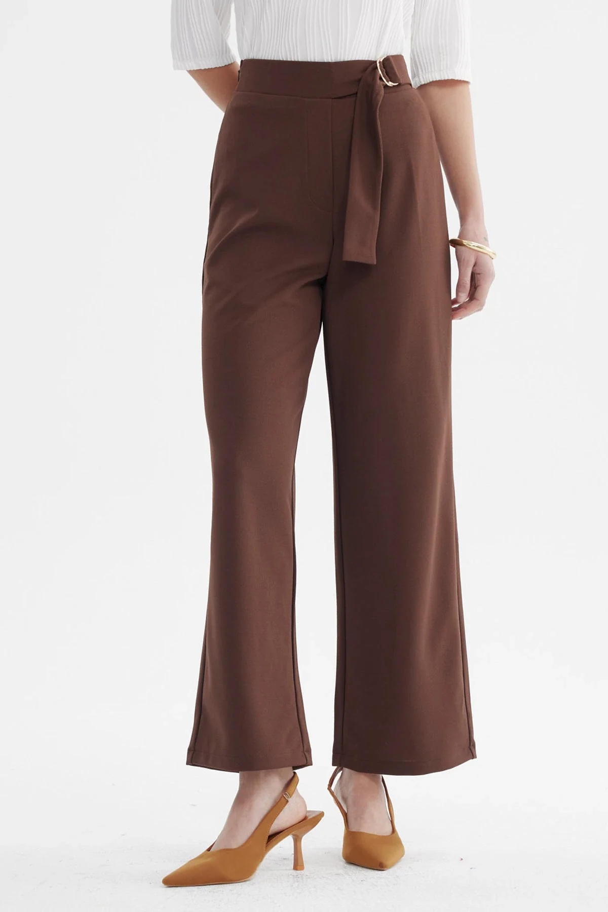 Pantalón Mujer Calce Recto Chocolate