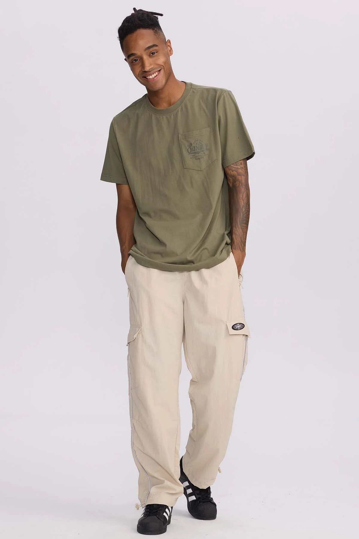 Polera Hombre Con Bolsillo Contraste Verde Militar - Image 4