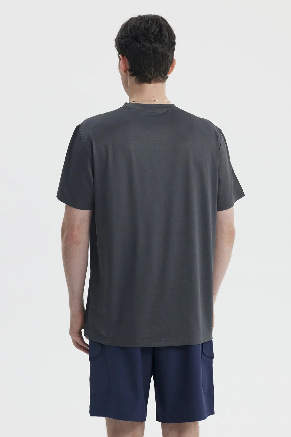 Polera Hombre Slim Gris Oscuro - Image 3