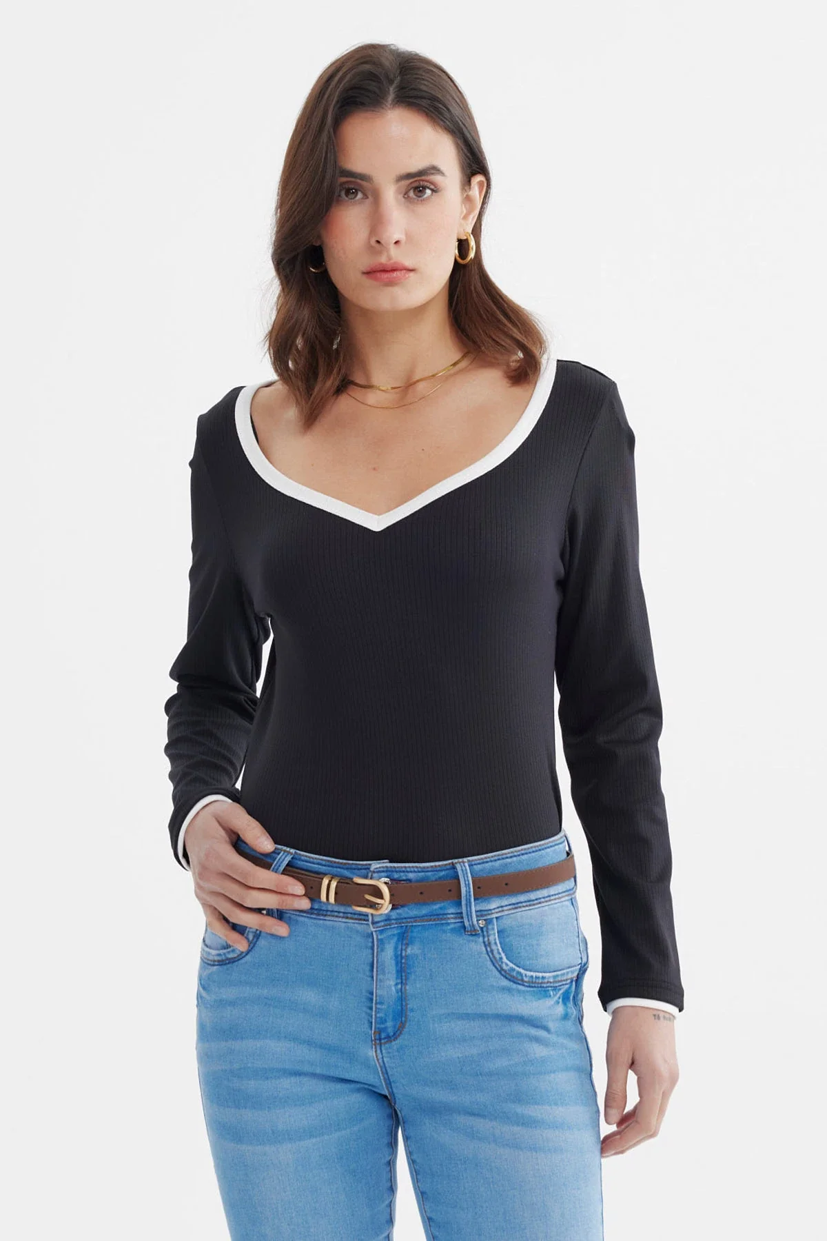 Polera Mujer Ajustado Cuello V Negro