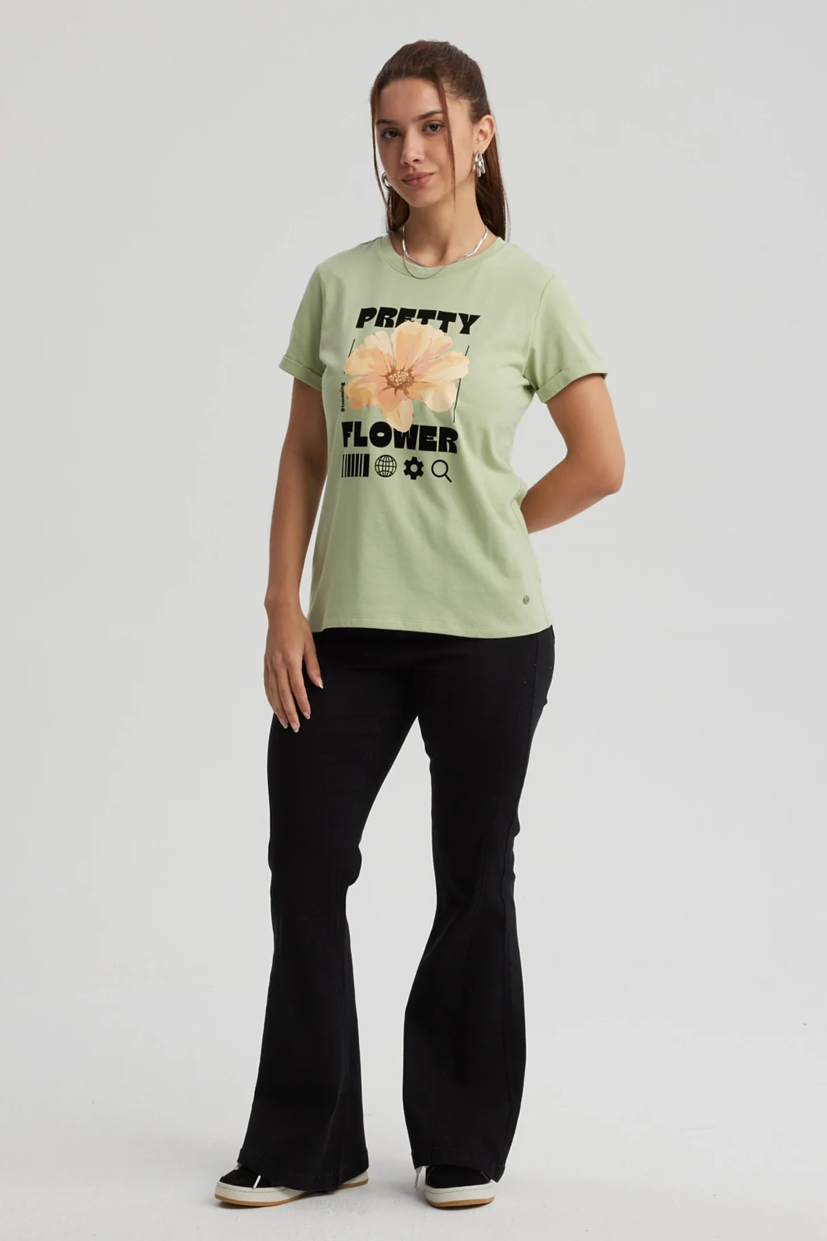 Polera Mujer Gráfica Roll Up Verde Claro - Image 4