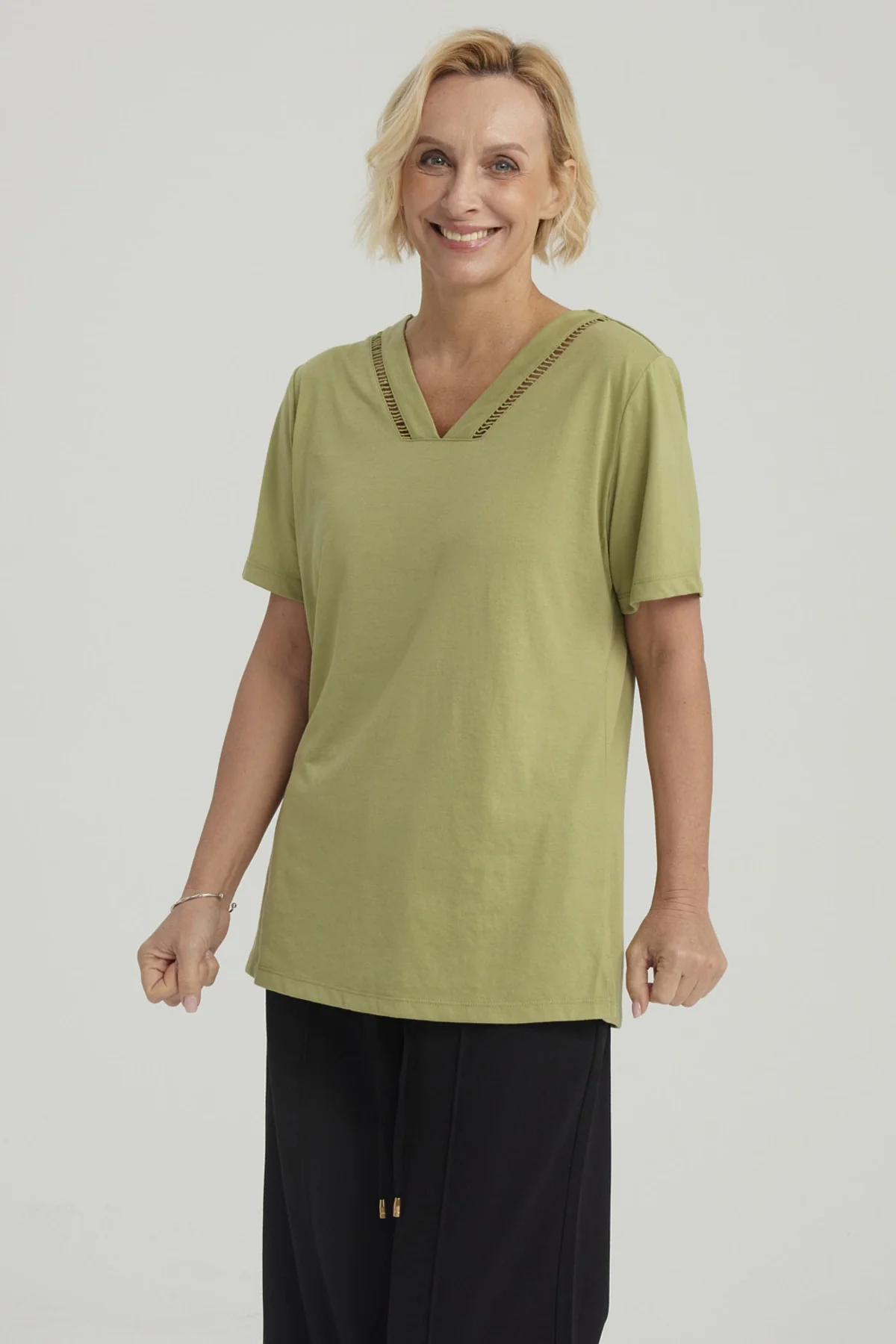 Polera Mujer Lisa Verde Claro - Image 2
