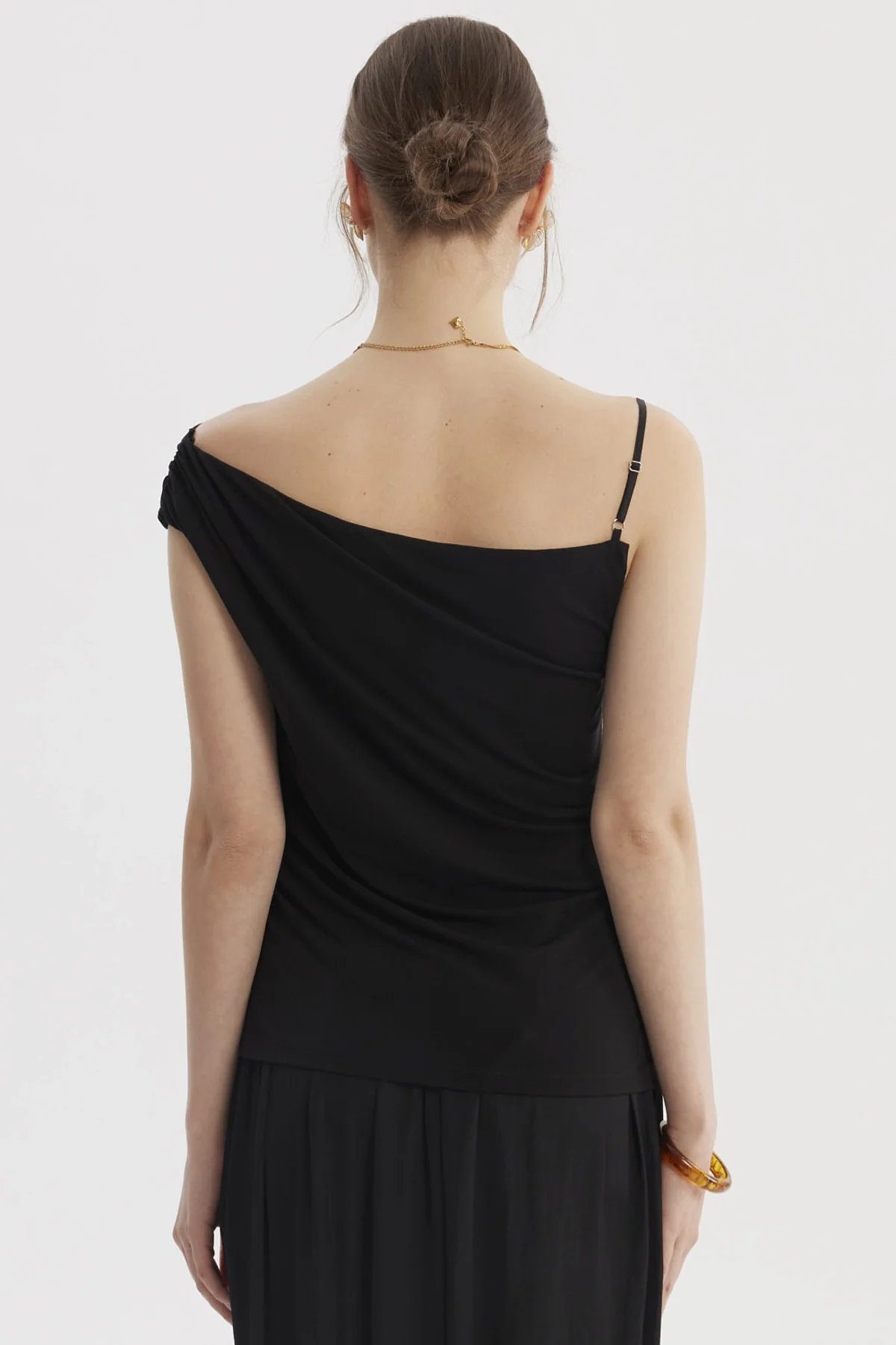 Polera Mujer Pabilo Escote Asimétrico Negro - Image 3