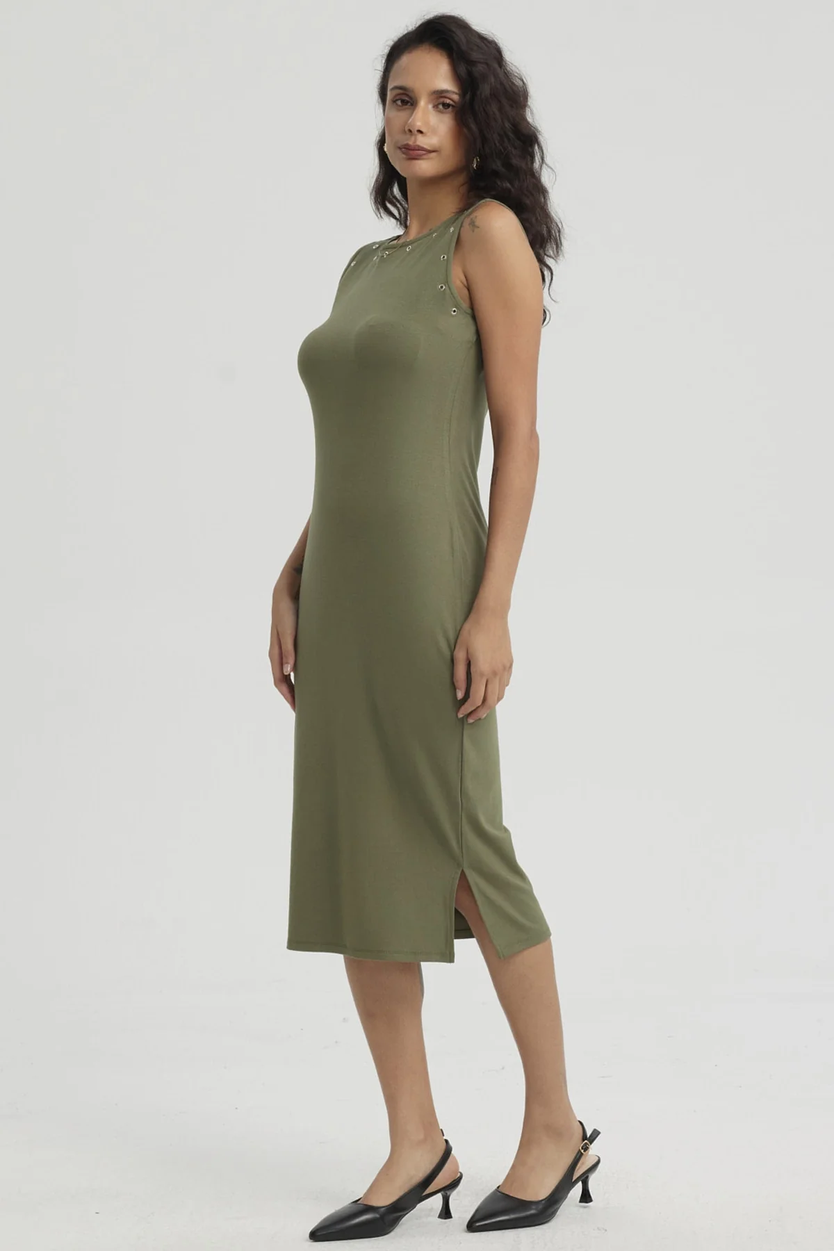 Vestido Mujer Largo Con Ojetillo Verde Musgo - Image 3